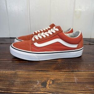 Vans Old Skool Low Top Sneakers – Burnt Orange/White – Women’s 9 / Men’s 7.5